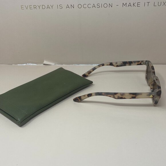 (NWT) Aire | Sculptor Sunglasses in Cookie Tort - Picture 2 of 5